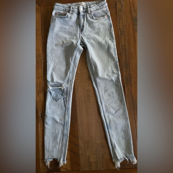 Zara Jeans - Picture 1 of 5